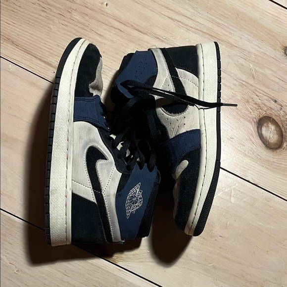 Nike Women's Sneakers - Black, Navy blue and Cream - Picture 1 of 1